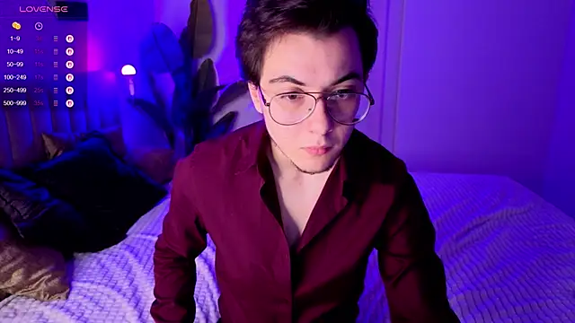 tyler bergg online show from September 19, 2025, 8:46 pm