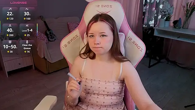 Sweetie Hope online show from October 4, 2025, 7:43 am