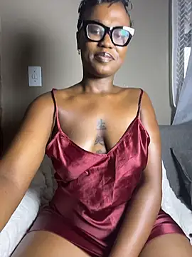 Moonzy77 online show from January 9, 2026, 11:50 am