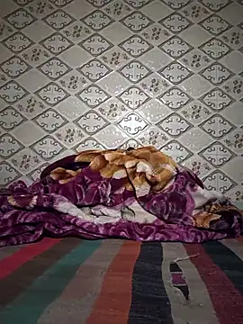 Snapshot of Aidakhan1212 chatting on March 7, 2026, 3:35 am Aidakhan1212 online show from March 7, 2026, 3:35 am