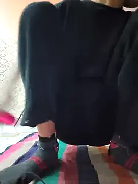 Aidakhan1212 online show from December 4, 2025, 5:06 am