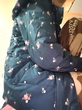 Aidakhan1212 online show from December 5, 2025, 6:06 pm