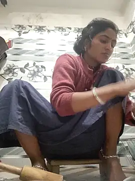 Snapshot of LUCKY_cut chatting on February 6, 2026, 3:13 am LUCKY cut online show from February 6, 2026, 3:13 am