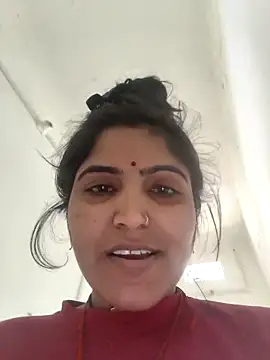 Snapshot of LUCKY_cut chatting on February 26, 2026, 5:07 am LUCKY cut online show from February 26, 2026, 5:07 am