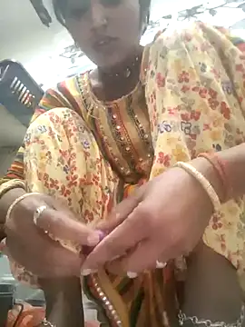 Snapshot of LUCKY_cut chatting on February 15, 2026, 3:40 am LUCKY cut online show from February 15, 2026, 3:40 am