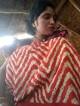 LUCKY cut online show from October 17, 2025, 3:43 am