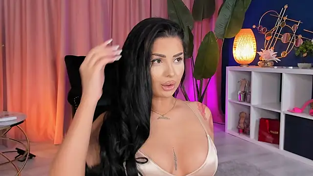 KylieKroftt online show from September 13, 2025, 2:06 pm