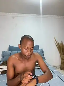 Snapshot of dick4mami chatting on March 18, 2026, 4:19 pm dick4mami online show from March 18, 2026, 4:19 pm