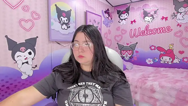 Snapshot of Dulce_meow chatting on June 27, 2026, 12:00 pm Dulce meow online show from June 27, 2026, 12:00 pm