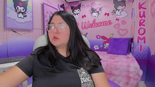 Snapshot of Dulce_meow chatting on July 25, 2026, 7:49 am Dulce meow online show from July 25, 2026, 7:49 am