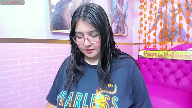 Dulce meow online show from October 22, 2025, 11:53 am