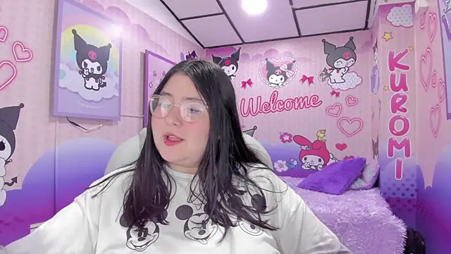 Snapshot of Dulce_meow chatting on July 5, 2026, 11:28 am Dulce meow online show from July 5, 2026, 11:28 am