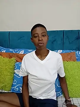 SweetSlenderChoc online show from June 8, 2026, 5:52 am