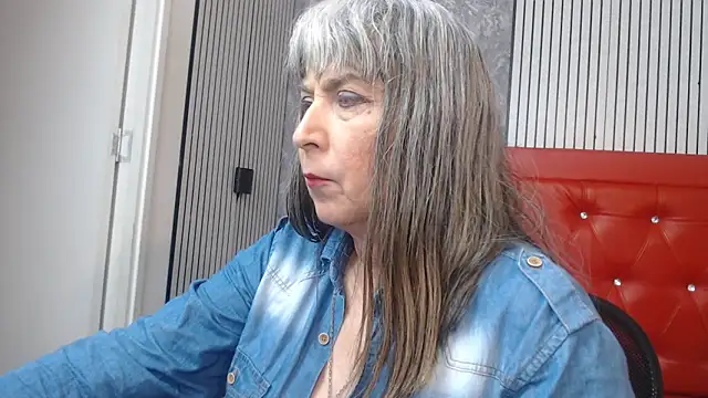linda  mature online show from October 6, 2025, 11:55 am
