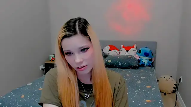 Kitten Alissa online show from October 3, 2025, 7:48 pm