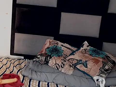 Freaky-boobs online show from September 20, 2025, 8:41 am