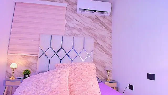 collet 1 online show from January 15, 2026, 11:57 am