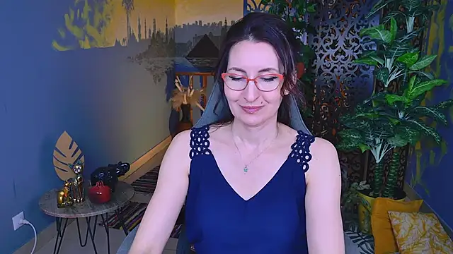 UnaTerra online show from November 30, 2025, 5:19 am