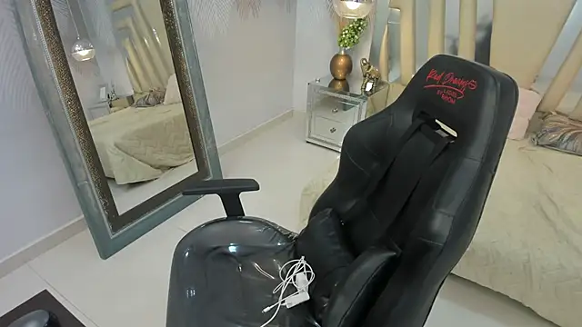 Snapshot of ValerySkinnyy chatting on March 19, 2026, 3:50 am ValerySkinnyy online show from March 19, 2026, 3:50 am