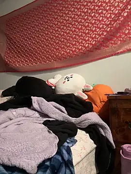 venusluvxoxo online show from March 17, 2026, 4:48 am