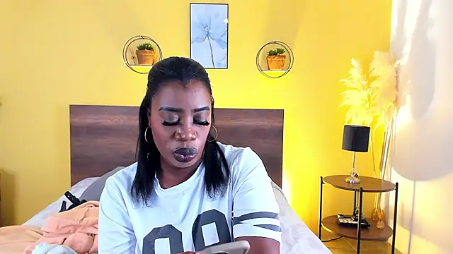 ViolettGomez 93 online show from September 28, 2025, 4:19 am