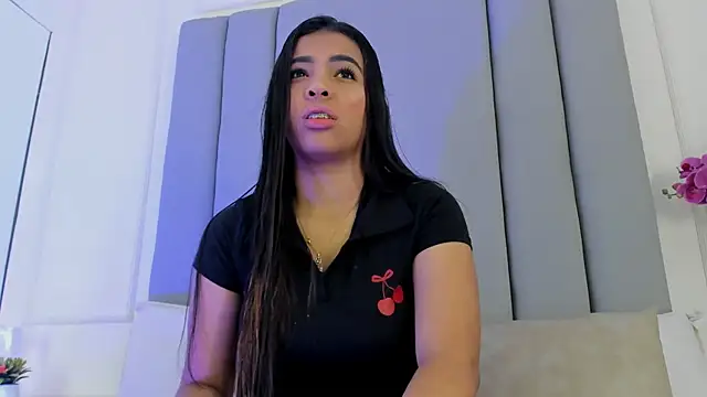 Snapshot of CannelaSmith chatting on July 13, 2026, 12:15 pm CannelaSmith online show from July 13, 2026, 12:15 pm