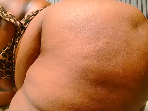 ROYALASS25 online show from January 16, 2026, 7:07 pm