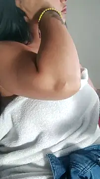 karly hot  online show from October 5, 2025, 2:02 am