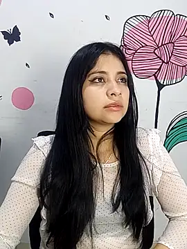 ValerieLove  online show from October 11, 2025, 8:10 pm