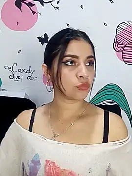 ValerieLove  online show from October 12, 2025, 8:10 pm