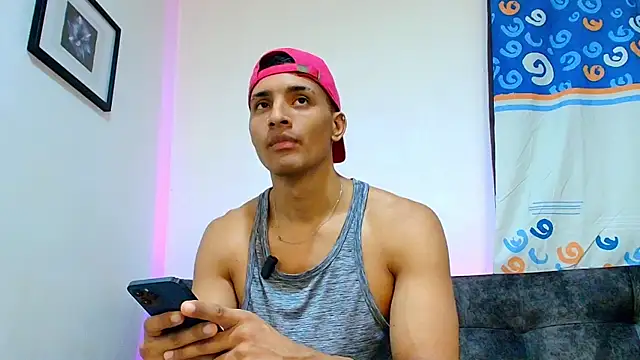 Snapshot of Smith_Fitness chatting on August 2, 2026, 7:11 pm Smith Fitness online show from August 2, 2026, 7:11 pm