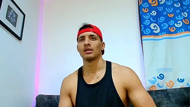 Snapshot of Smith_Fitness chatting on August 3, 2026, 3:18 pm Smith Fitness online show from August 3, 2026, 3:18 pm