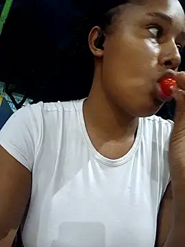 MoniqueMulberry online show from December 15, 2025, 3:56 am