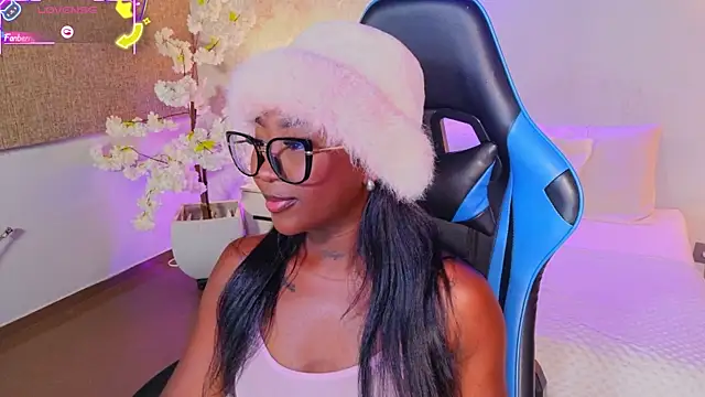 Snapshot of Kishalove_ chatting on July 25, 2026, 10:32 am Kishalove online show from July 25, 2026, 10:32 am