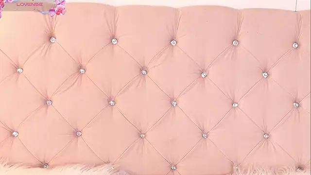 CaterinaRomano online show from October 8, 2025, 8:09 pm