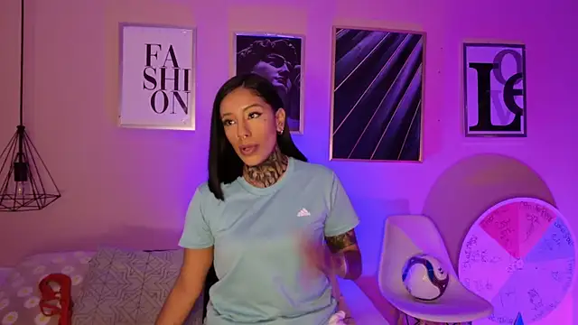 biancaleblanc online show from June 18, 2026, 12:32 pm