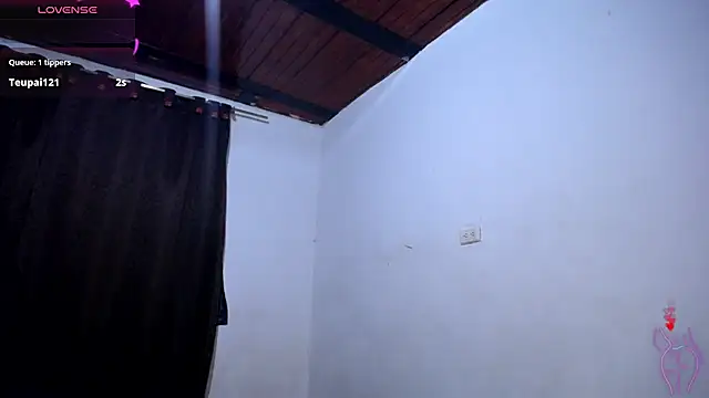 Snapshot of DaraKat18 chatting on February 21, 2026, 6:37 am DaraKat18 online show from February 21, 2026, 6:37 am