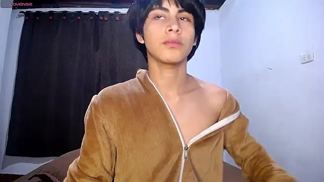 Snapshot of DaraKat18 chatting on February 17, 2026, 9:50 am DaraKat18 online show from February 17, 2026, 9:50 am