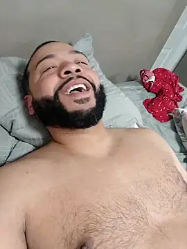 Snapshot of tripping385 chatting on November 2, 2025, 11:26 am tripping385 online show from November 2, 2025, 11:26 am