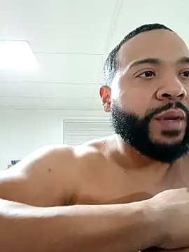 Snapshot of tripping385 chatting on October 24, 2025, 3:27 am tripping385 online show from October 24, 2025, 3:27 am