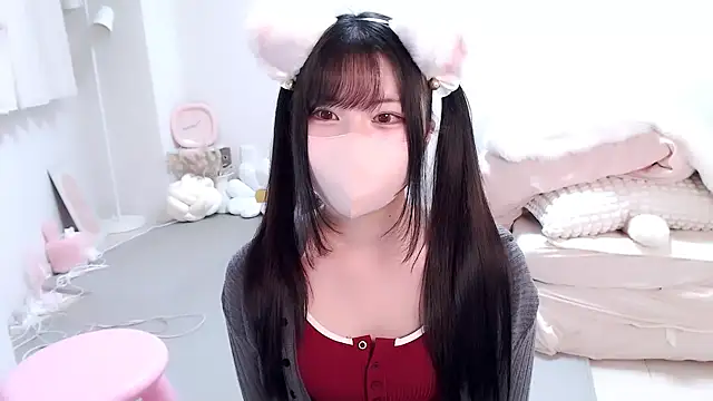 moka-neko online show from September 26, 2025, 12:01 pm