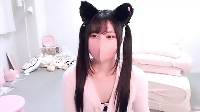 moka-neko online show from September 30, 2025, 12:00 pm