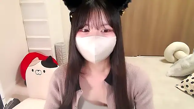 moka-neko online show from October 15, 2025, 11:40 am