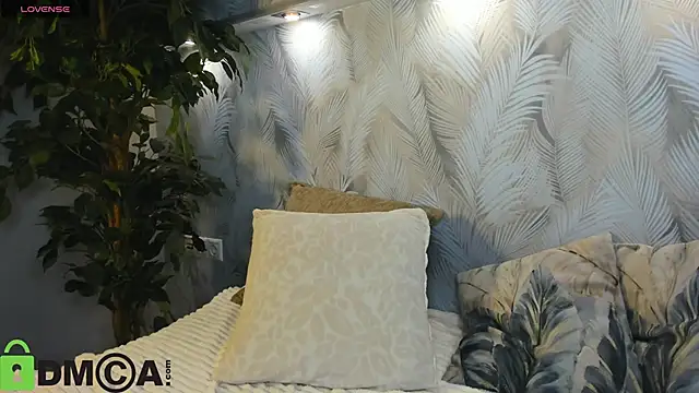 Jerry-Hall online show from June 23, 2026, 1:14 am