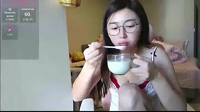 Diva VVN online show from December 5, 2025, 5:39 am