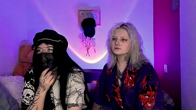 cigaretteduringsex online show from September 19, 2025, 1:26 pm