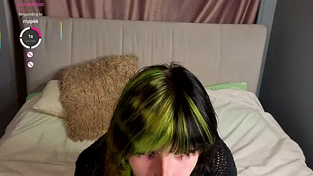 KandraCruser online show from October 19, 2025, 8:11 pm