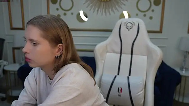 Tiana Princesss online show from October 6, 2025, 6:36 am