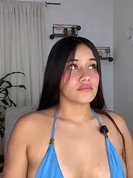 Snapshot of AlisxxnFx chatting on March 19, 2026, 4:56 am AlisxxnFx online show from March 19, 2026, 4:56 am