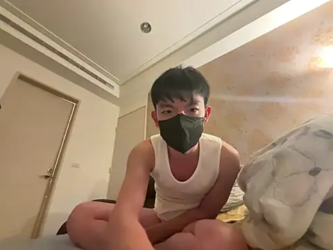 kaikai1335 online show from February 2, 2026, 2:49 pm